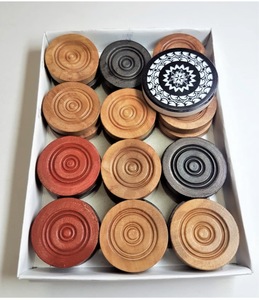 Carrom Men Set Wooden 6mm Durable Waterproof Lightweight Portable Customized Gift Box Indoor Gaming Sheet Board